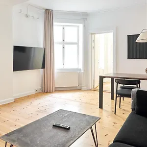 https://stylish-apartment-in-the-heart-of-copenhagen.copenhagenhotelselect.com