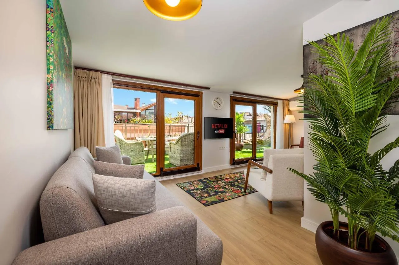 Monnas Suite Istanbul Apartment